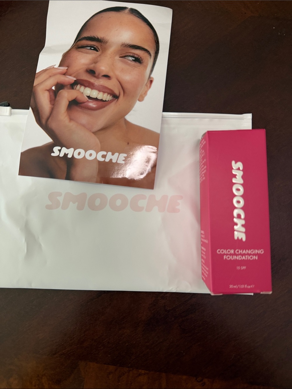 Smooche Color Changing Foundation - Pink Packaging